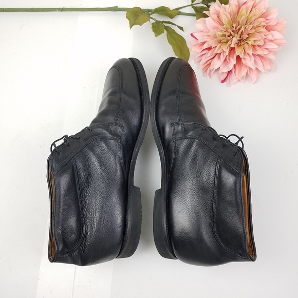 Allen Edmonds Stewart leather chukka Style shoes - Picture 5 of 8